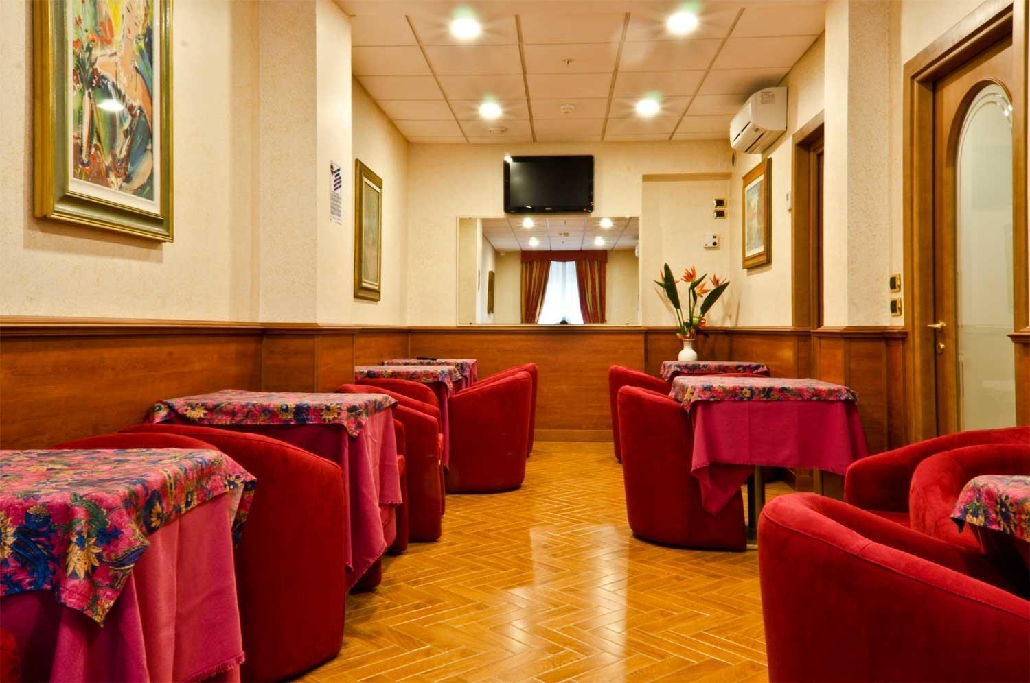 9 Hotel Vicino Palazzo Reale a Genova da Valutare