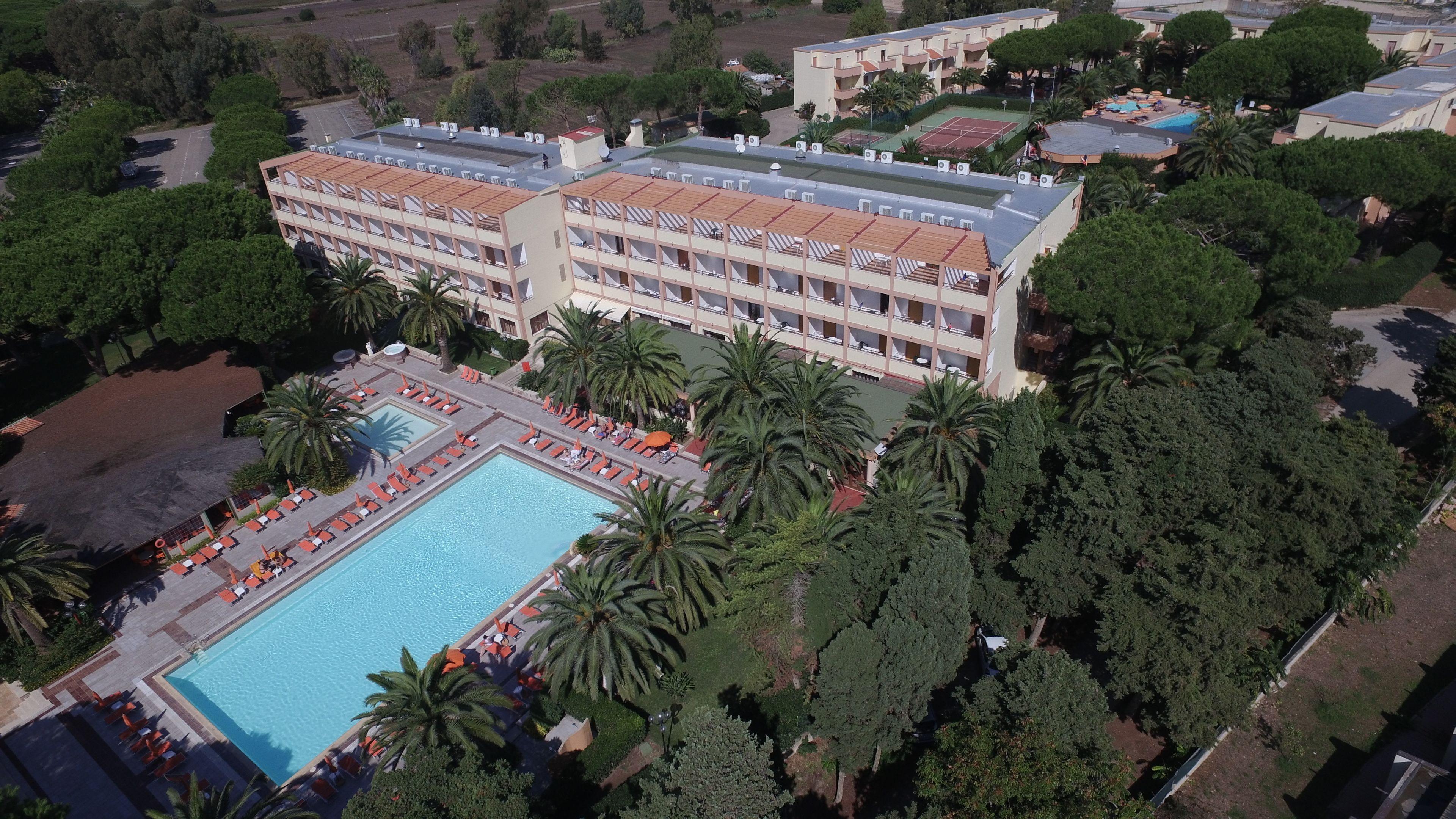 Staying Near Nuraghe di Palmavera: 8 Hotel a Confronto