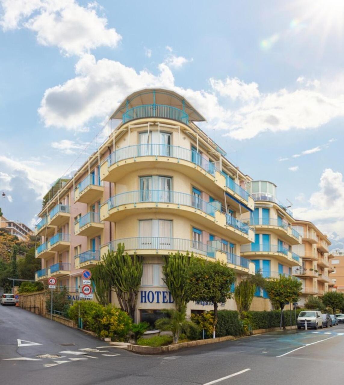 Dove Soggiornare ad Alassio: 4 Hotel Centrali da Valutare